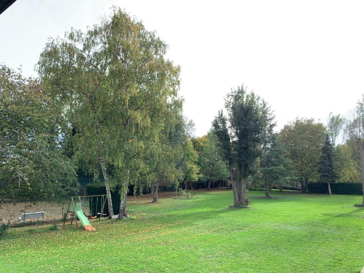 Appartement Familial Au Bord De La Marne, Jardin 8000M2, Piscine, Court De Tennis, Terrasse, Parking Gratuit Proche Disneyland Isles-lès-Villenoy Exterior foto