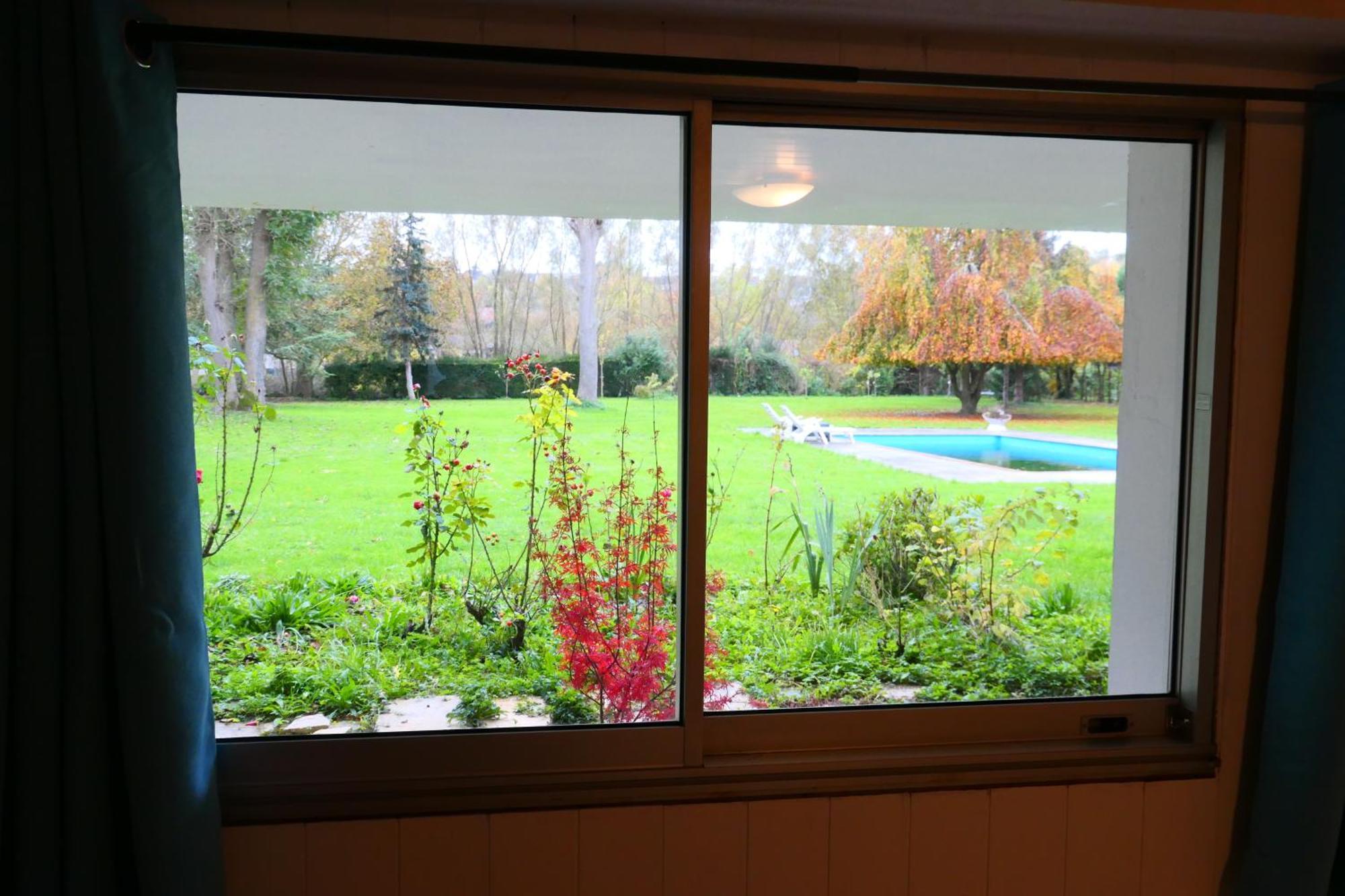 Appartement Familial Au Bord De La Marne, Jardin 8000M2, Piscine, Court De Tennis, Terrasse, Parking Gratuit Proche Disneyland Isles-lès-Villenoy Exterior foto