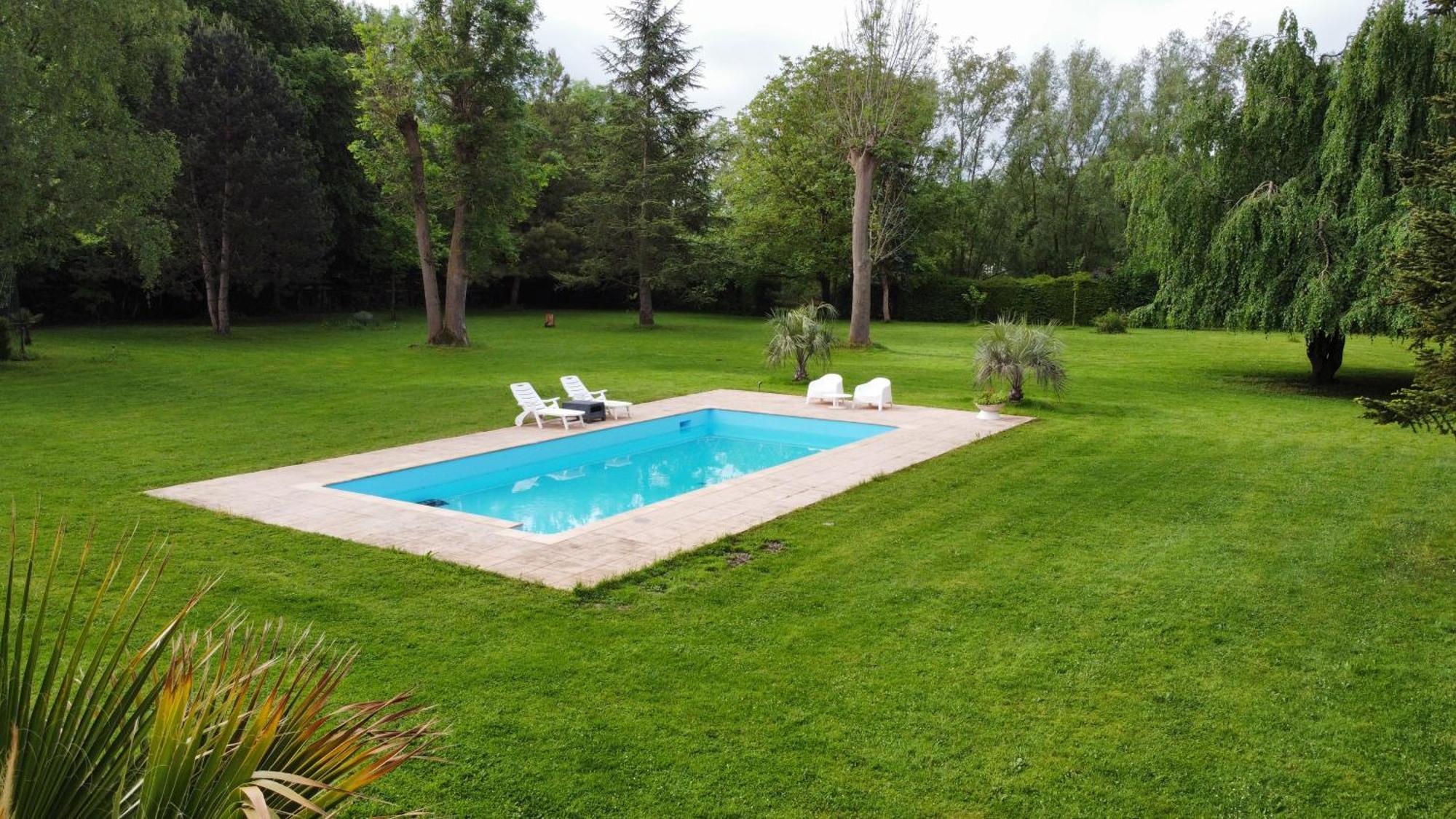 Appartement Familial Au Bord De La Marne, Jardin 8000M2, Piscine, Court De Tennis, Terrasse, Parking Gratuit Proche Disneyland Isles-lès-Villenoy Exterior foto
