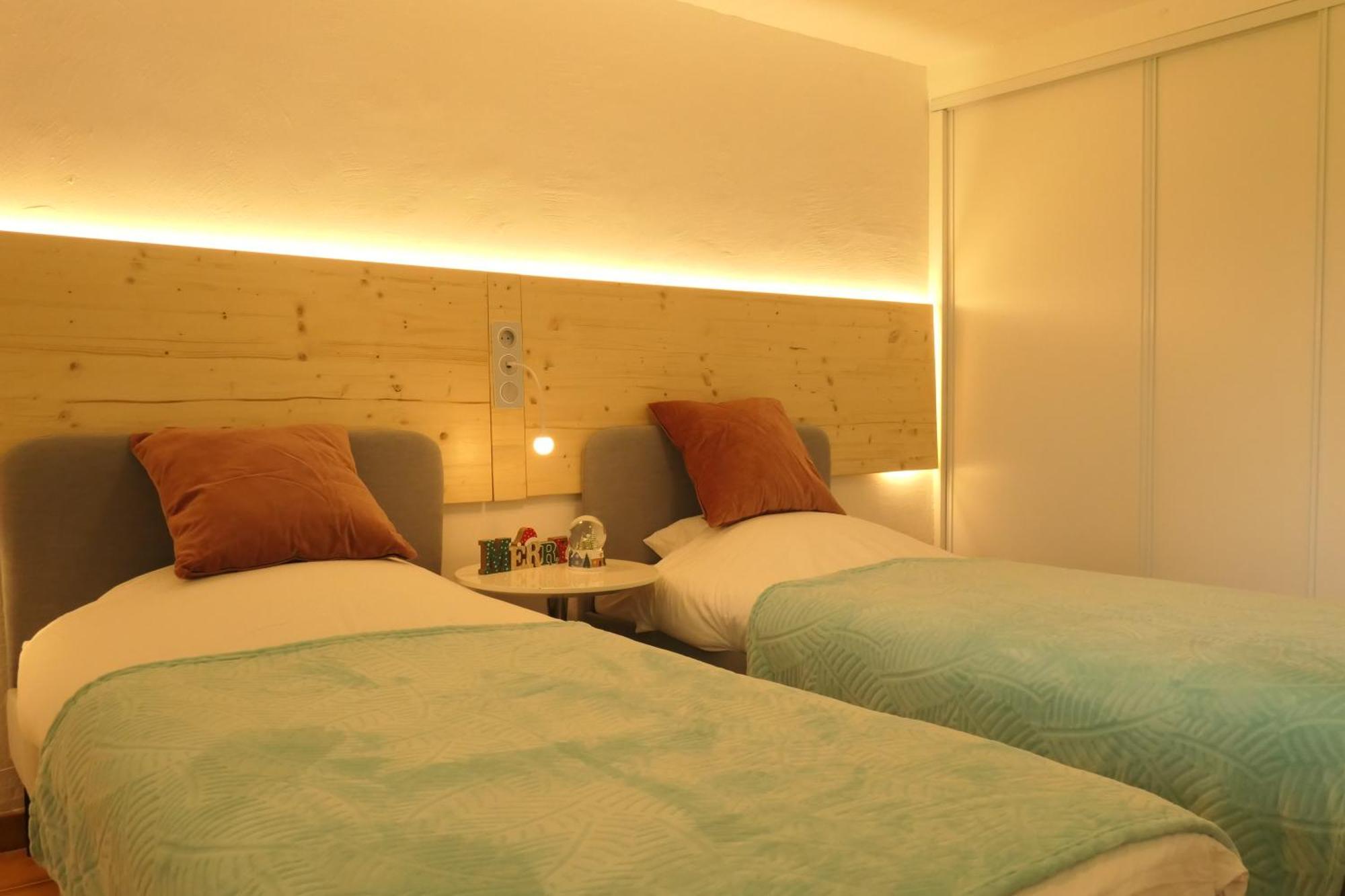 Appartement Familial Au Bord De La Marne, Jardin 8000M2, Piscine, Court De Tennis, Terrasse, Parking Gratuit Proche Disneyland Isles-lès-Villenoy Exterior foto