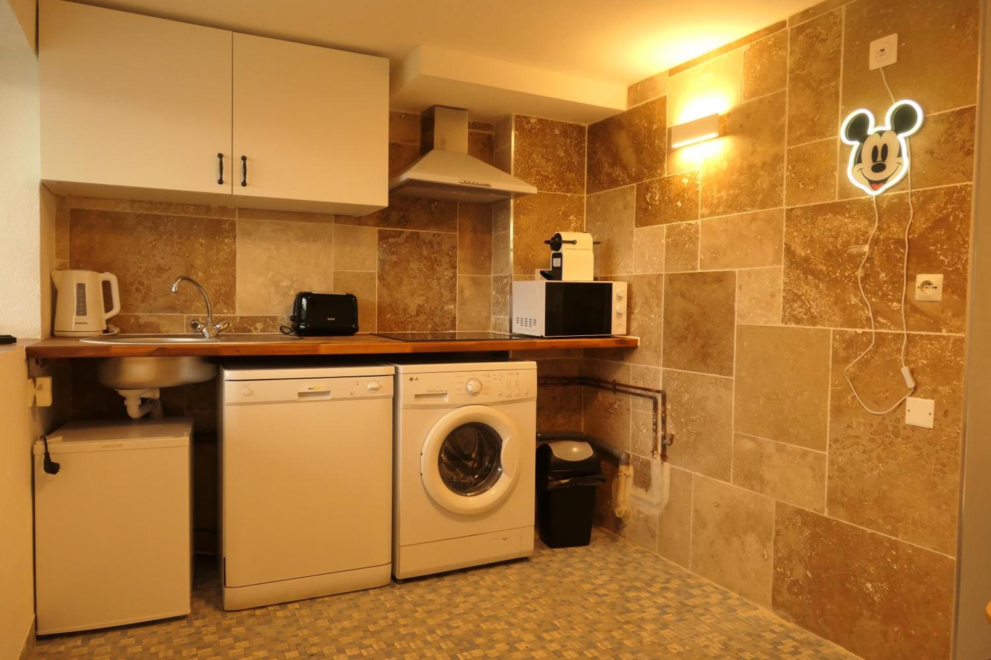 Appartement Familial Au Bord De La Marne, Jardin 8000M2, Piscine, Court De Tennis, Terrasse, Parking Gratuit Proche Disneyland Isles-lès-Villenoy Exterior foto